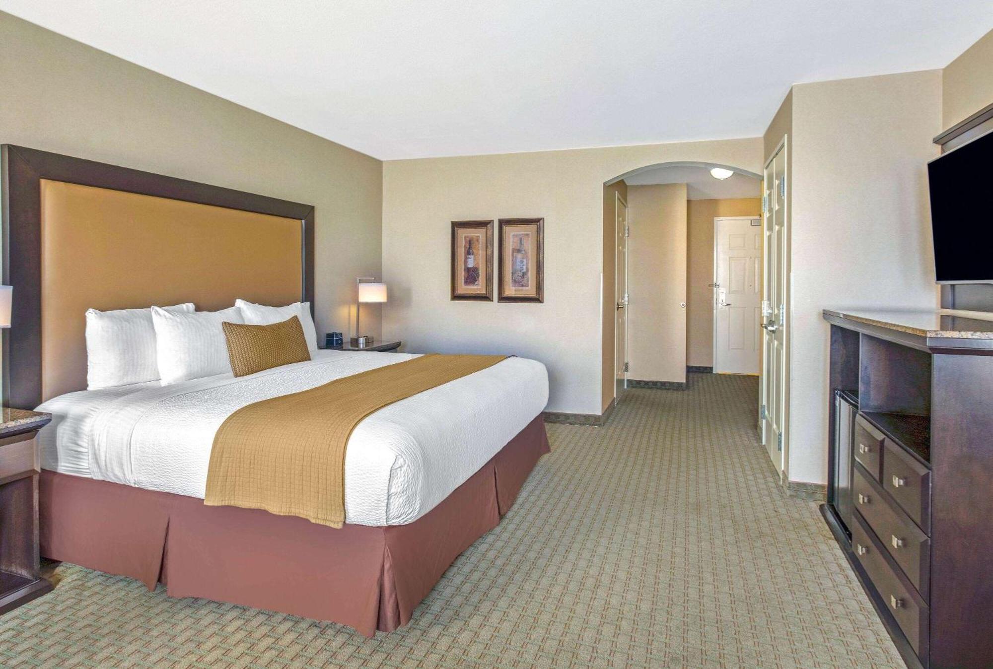 La Quinta By Wyndham Paso Robles Hotel Exterior foto