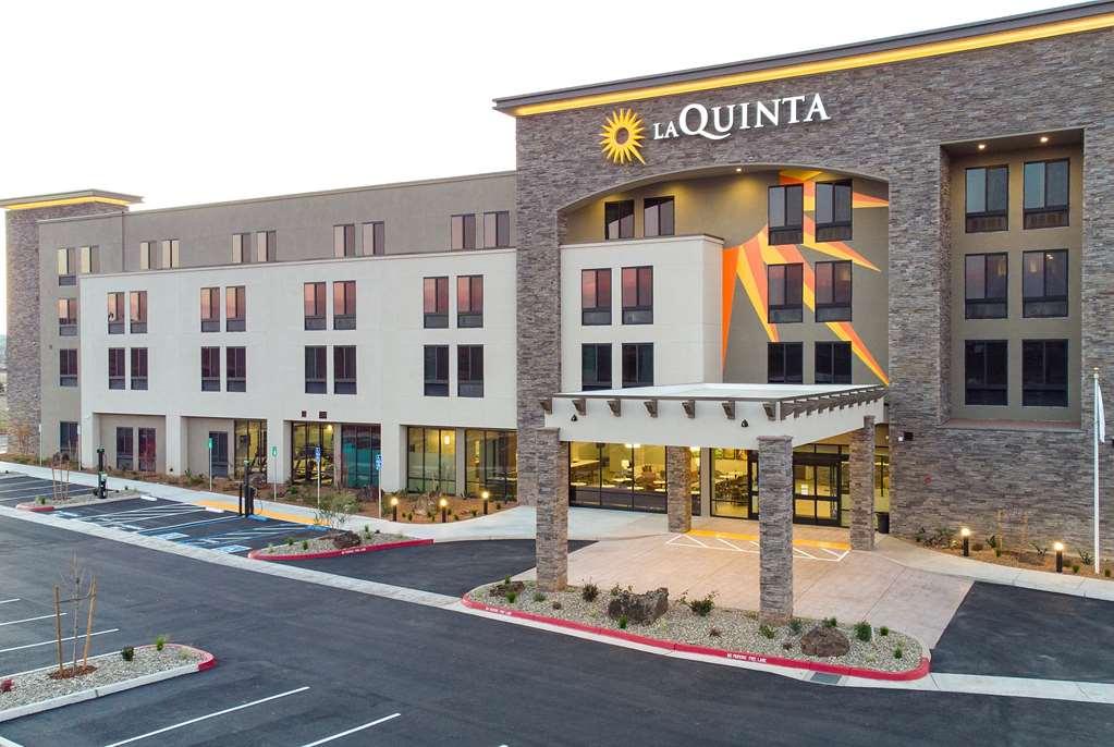 La Quinta By Wyndham Paso Robles Hotel Exterior foto